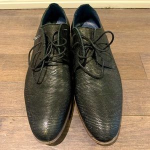 Men’s black B2 leather dress shoes - size EU 44 / US 11